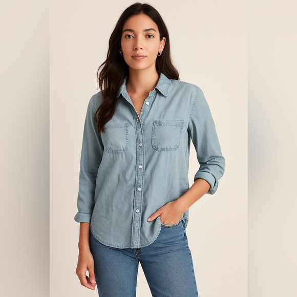 Rails Tops - Rails denim chambray shirt size medium